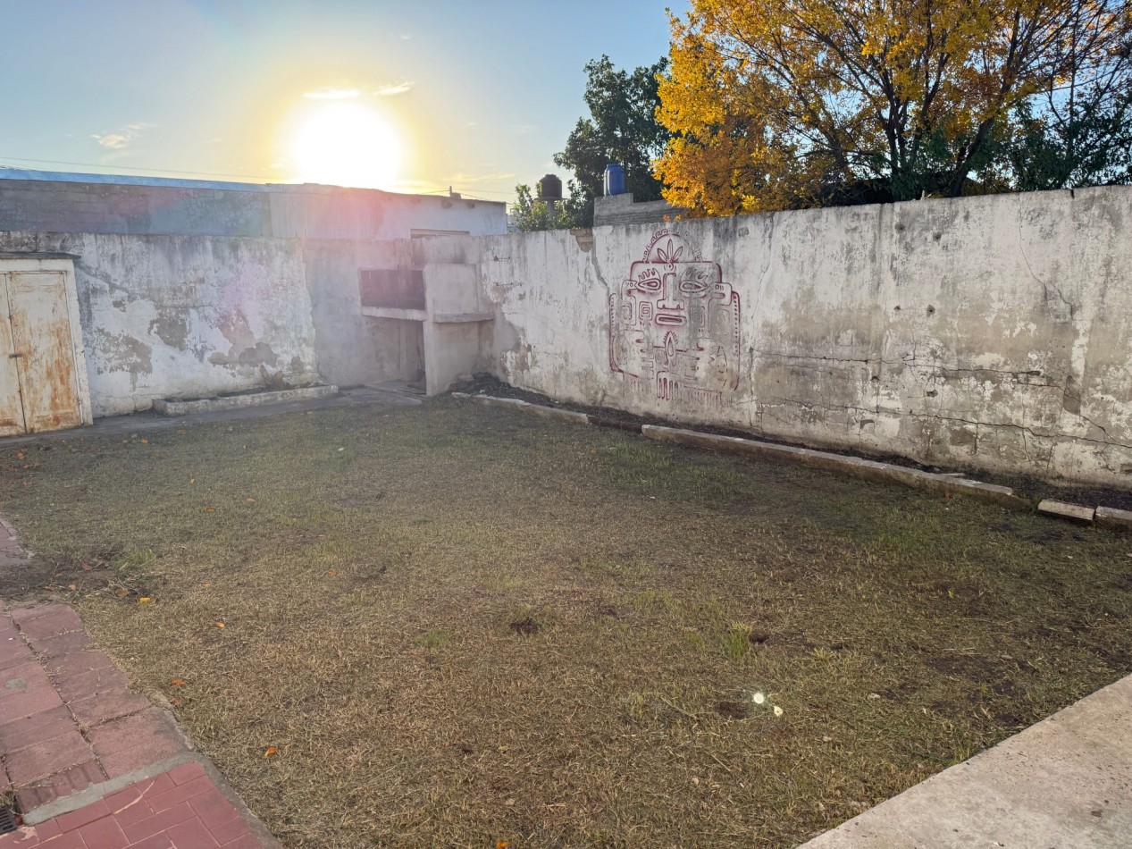 Casa en venta o permuta Buenos Aires 1364 