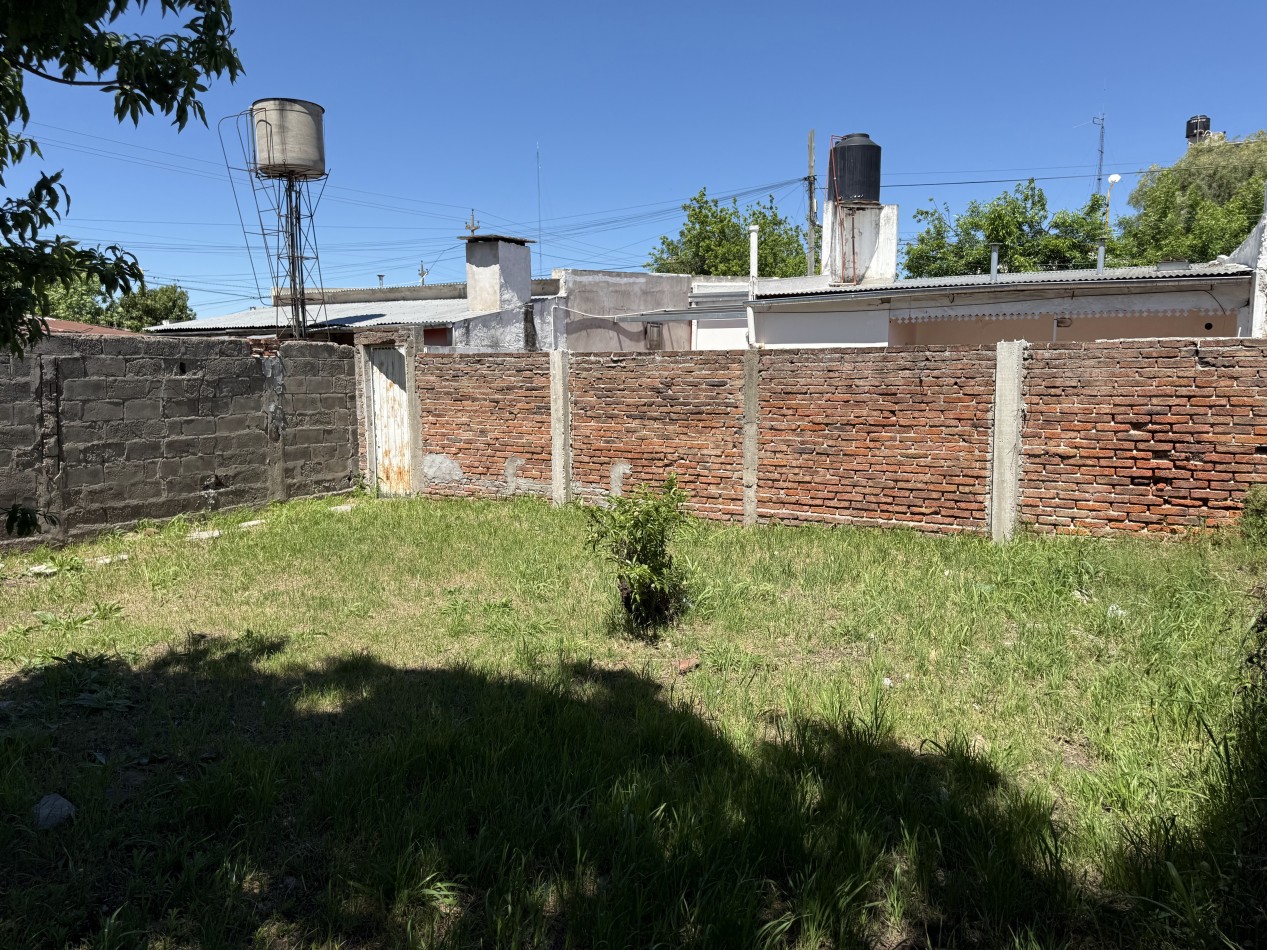 Casa en venta o permuta Buenos Aires 1364 