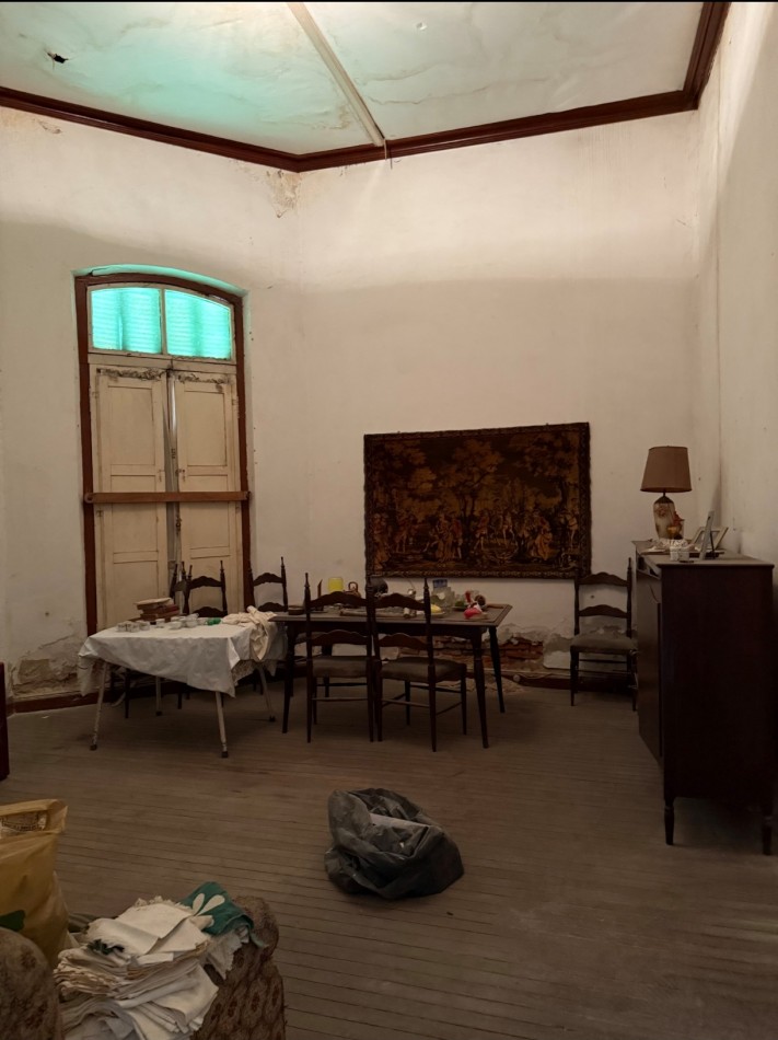 Casa en venta Caseros 206 esquina Andrade