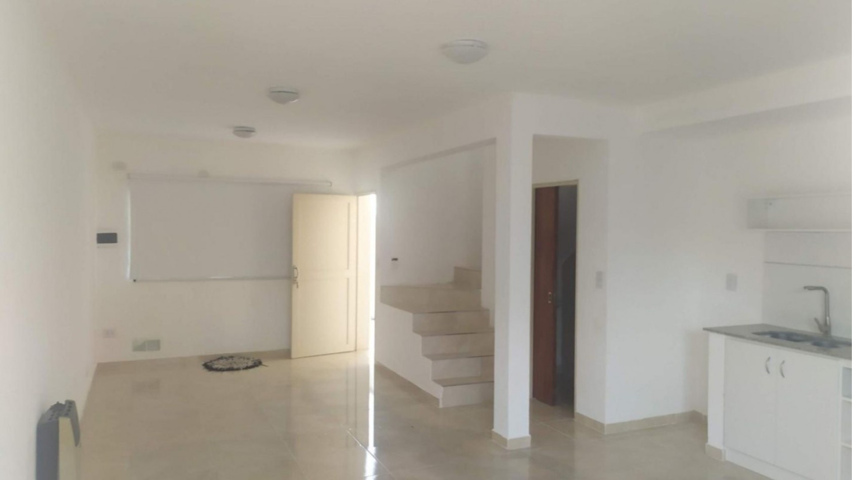Duplex en alquiler 5519 y Franco