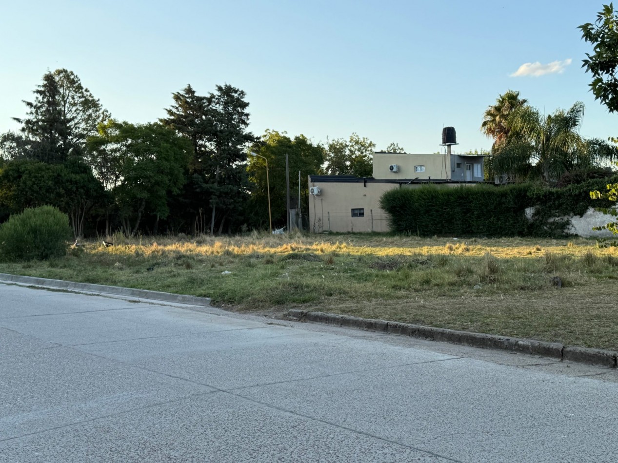 Terreno en venta Alicia Moreau de Justo y J.J. Franco