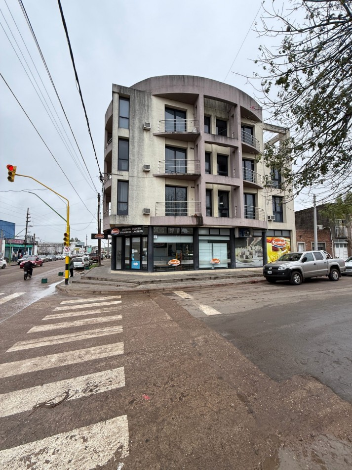 Local en alquiler Artigas 1854