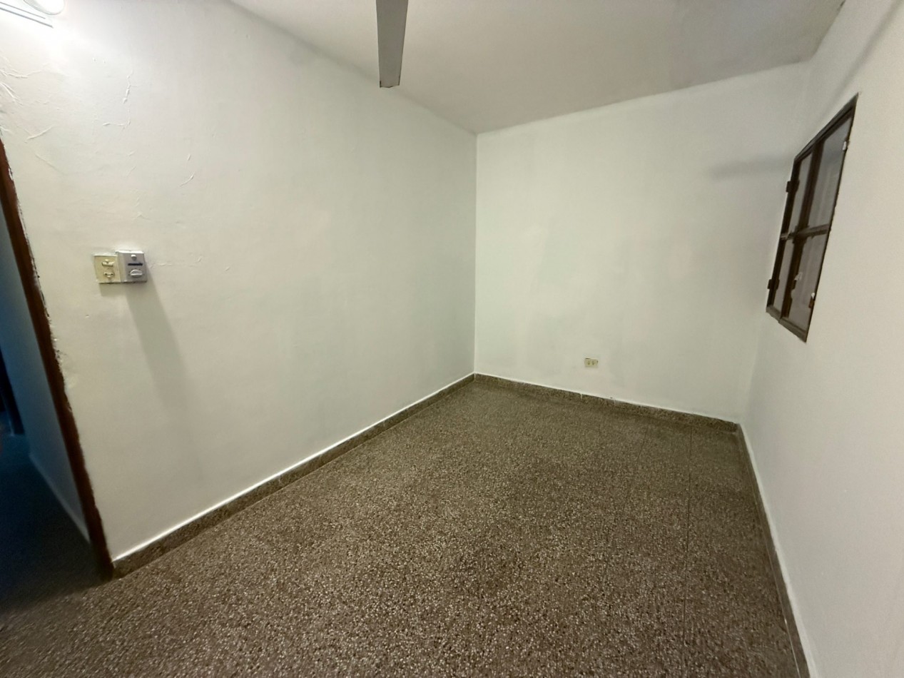 DEPARTAMENTO/CASA N° 30 - Barrio 338 Viviendas- G. Mendez y Nagera