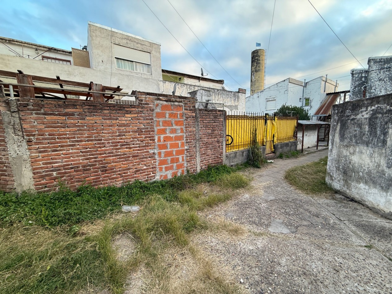 DEPARTAMENTO/CASA N° 30 - Barrio 338 Viviendas- G. Mendez y Nagera