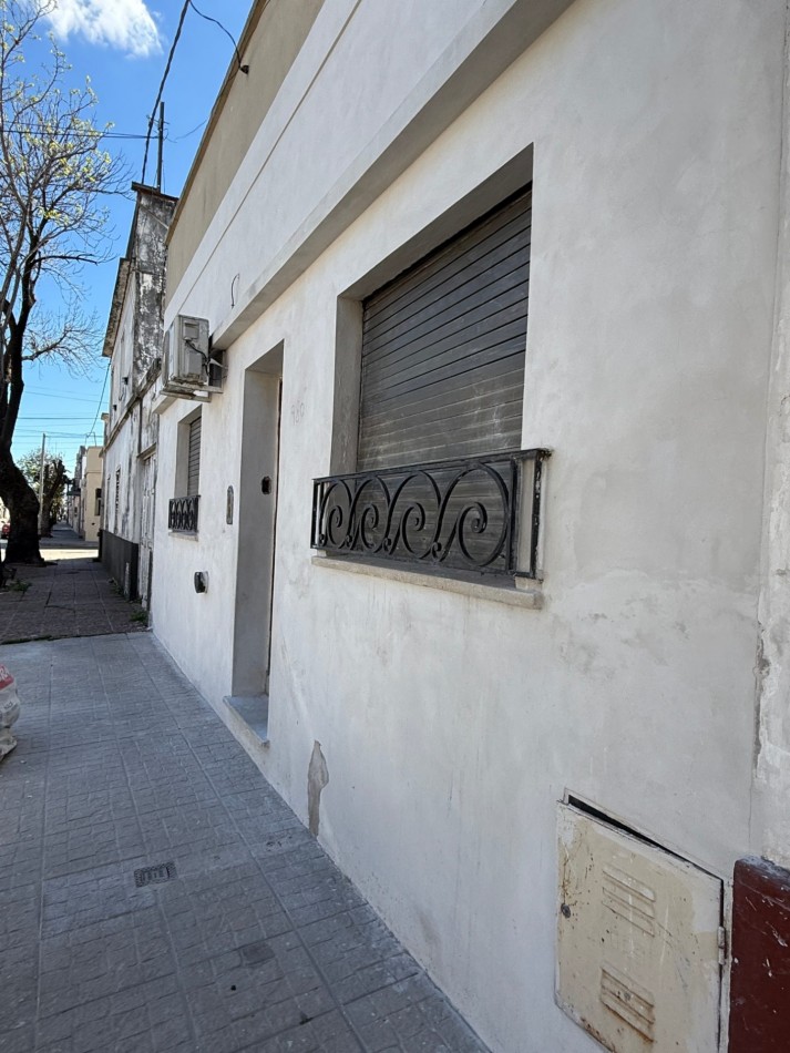 Casa en venta Doello Jurado 980