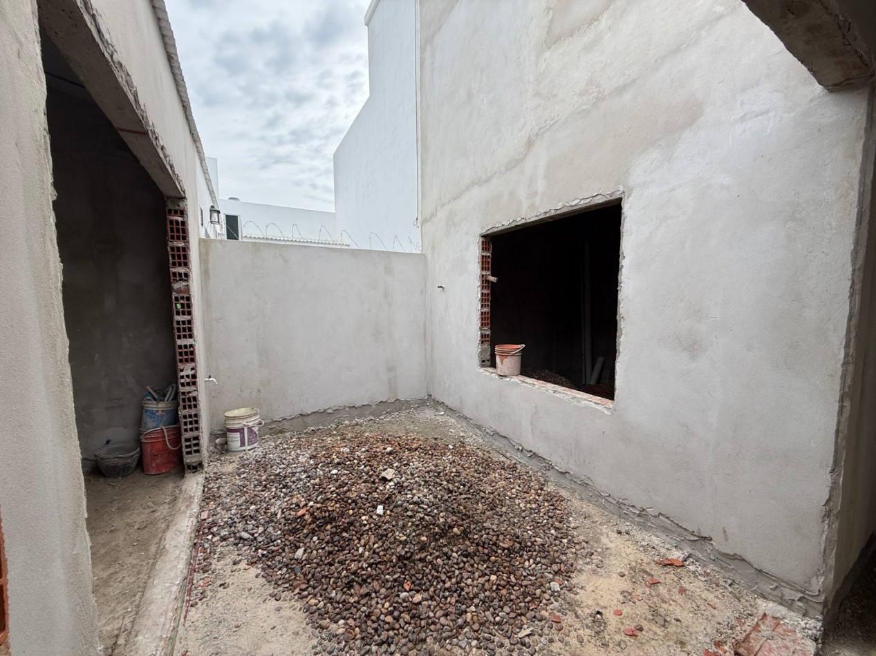 Casa en construccion Cervantes 836