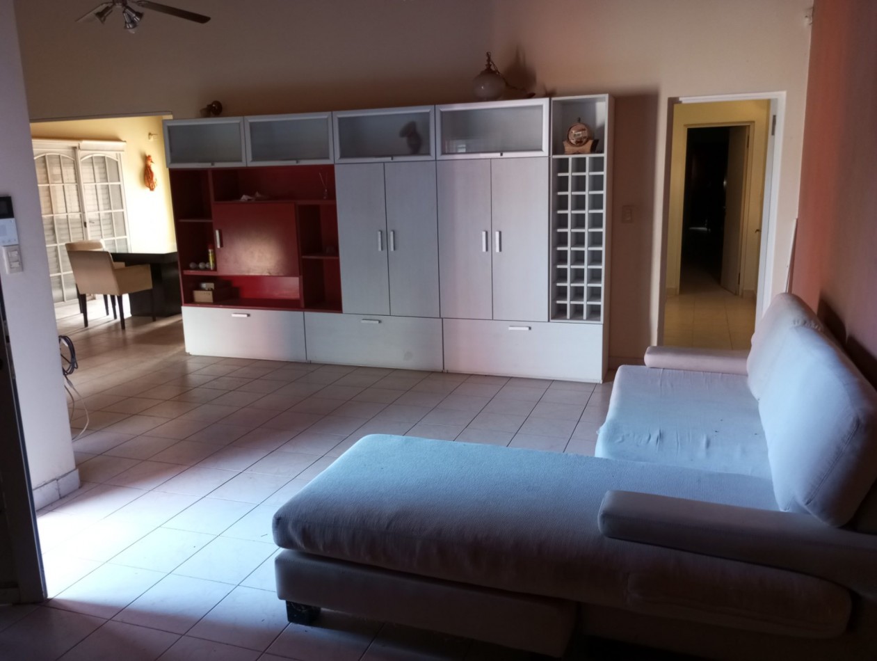 Casa en venta Avellaneda 335