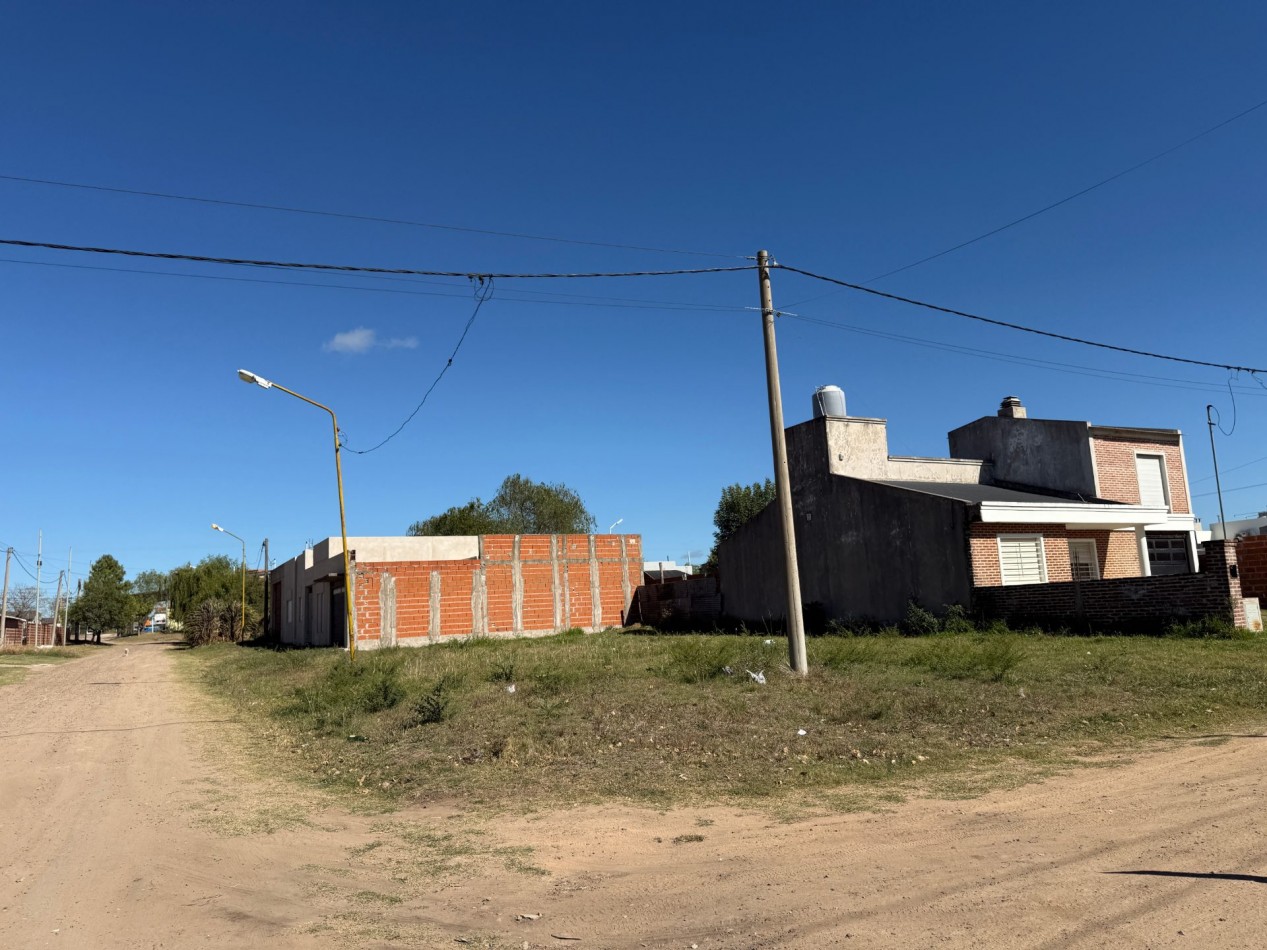 Terreno en venta Quinquela Martin y Dominguez