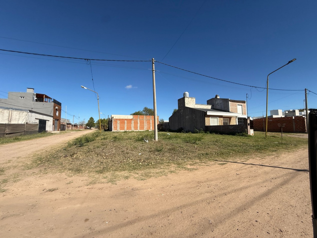 Terreno en venta Quinquela Martin y Dominguez