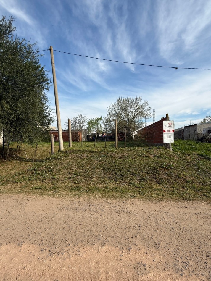Terreno en venta Federacion 1521 y 1523 entre Alsina y Cordoba