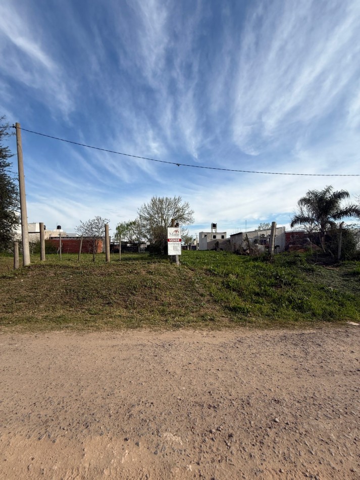 Terreno en venta Federacion 1521 y 1523 entre Alsina y Cordoba