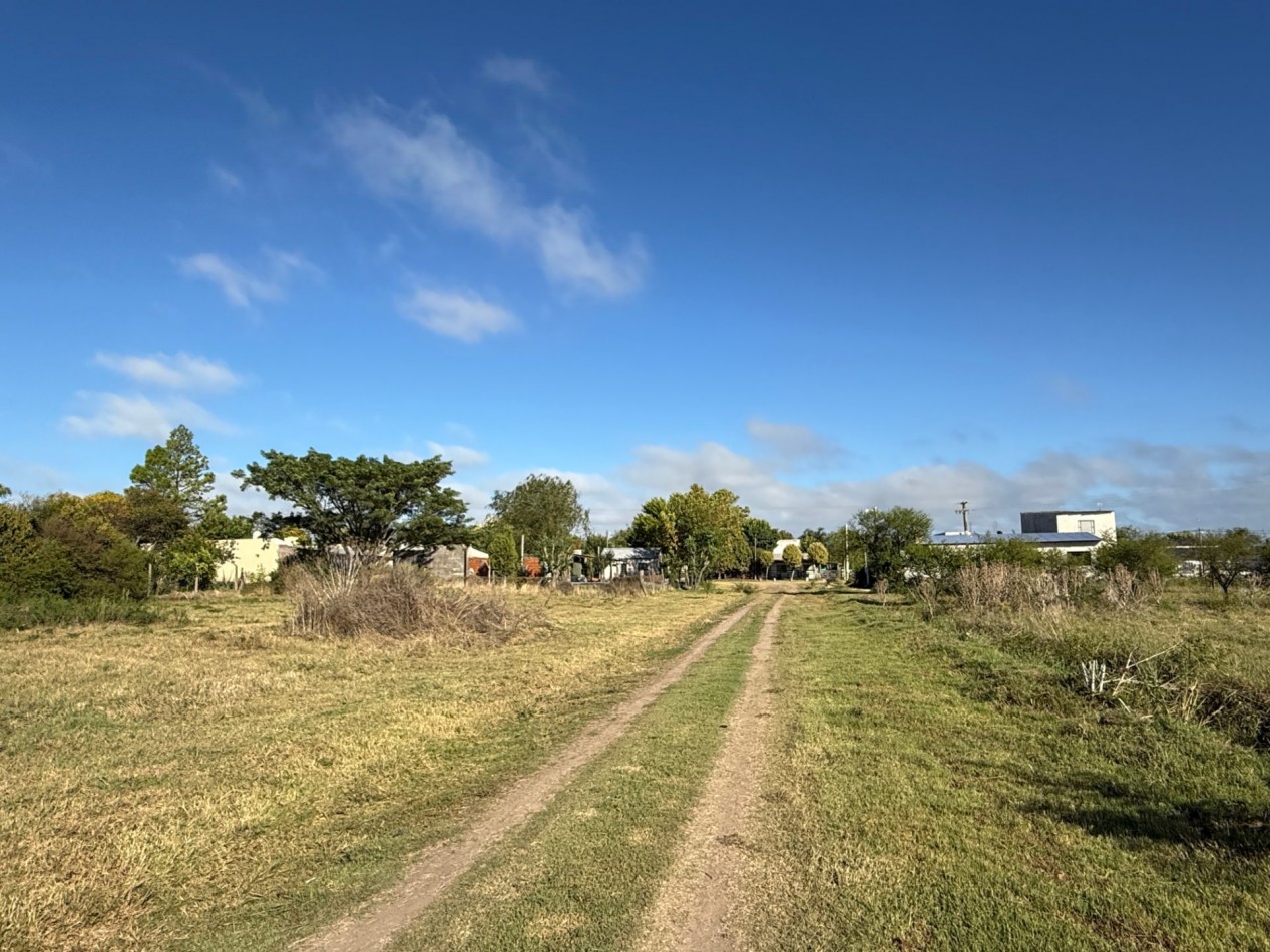 Lotes en venta 3,4,5,6 Crespo entre Veronesi y Garcia