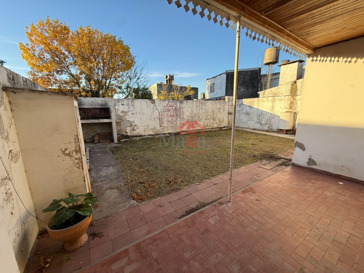 Casa en venta Buenos Aires 1364