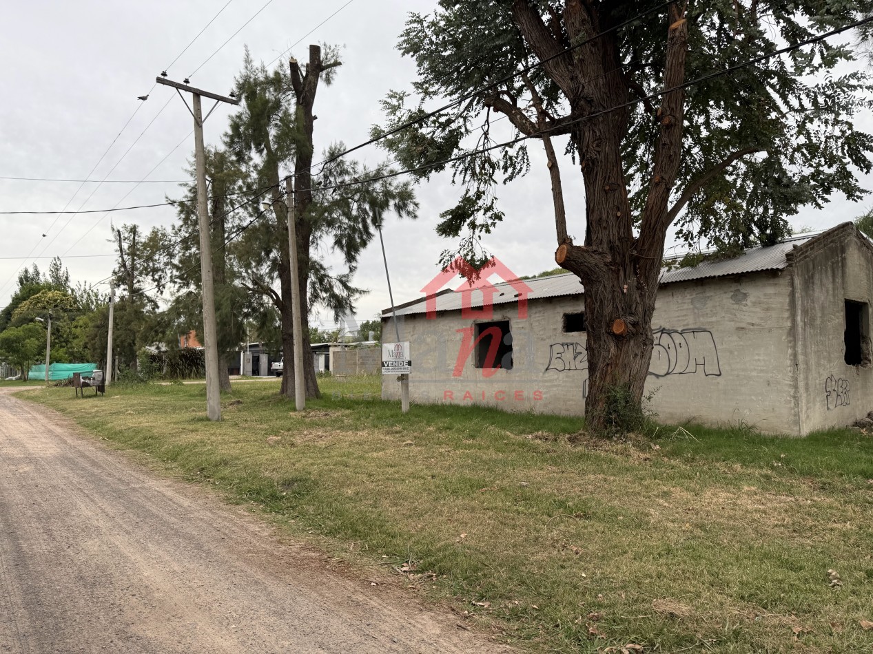 Lote en venta Urdinarrain y Sola