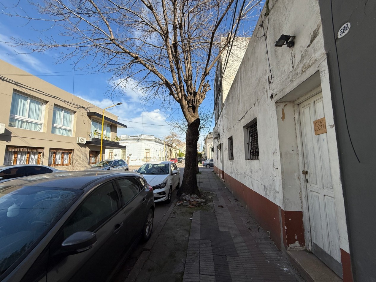 Local en venta Andrade 586